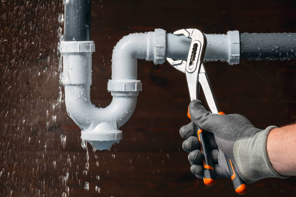 Professional Gas Line Repair technician working in North Waltham, MA